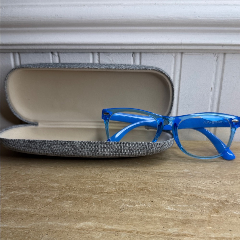 Kids Blue AVA & ETHAN Sunglasses with Case
